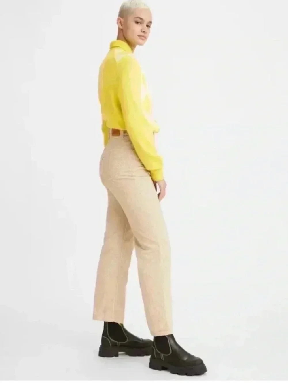 NWT Levi's Premium RIBCAGE STRAIGHT ANKLE CORDUROY WOMEN'S PANTS Sz 31x27 - Picture 3 of 13